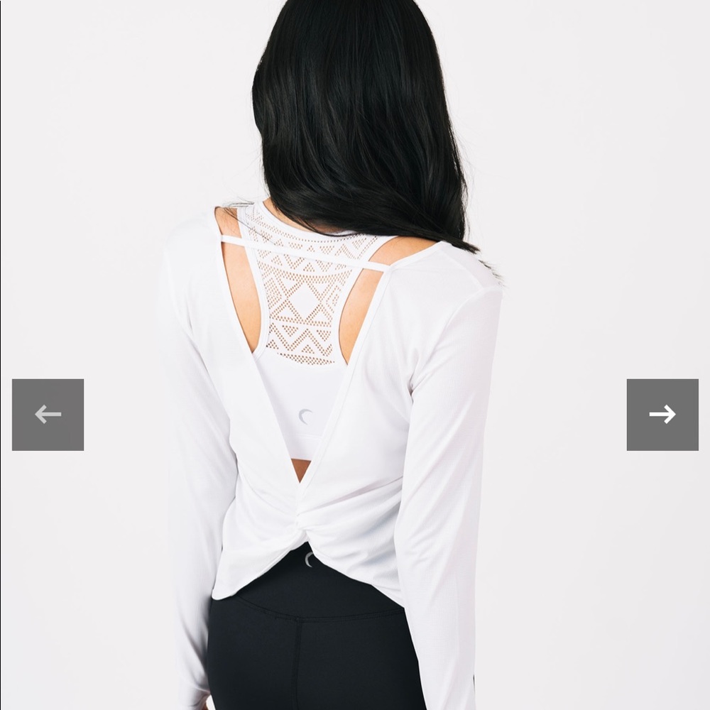 Zyia- white V back vibe